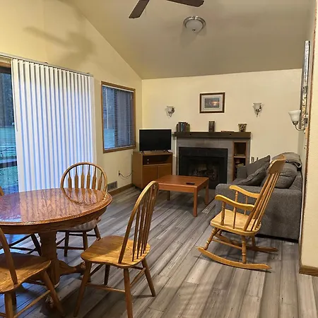 Glacier Peak Resort And Rv Park